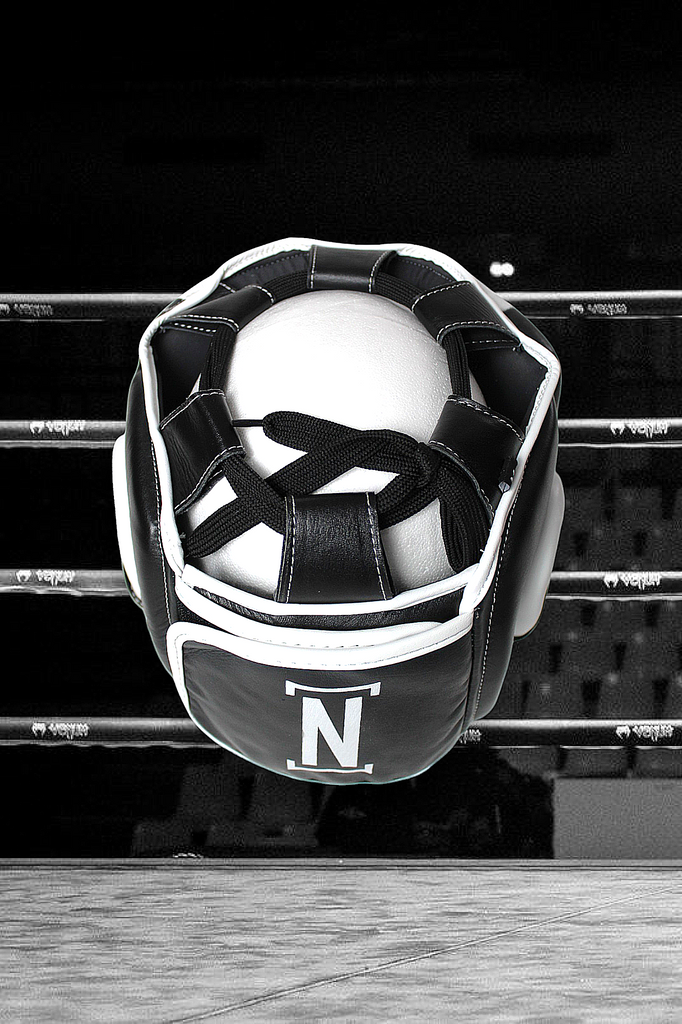 CASQUE POMMETTES NOBLAR - POWER BACK